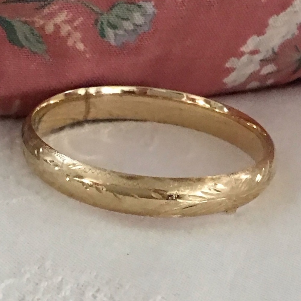 Women's Gold Engraved Slim Bangle Bracelet